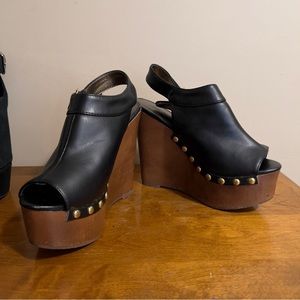 Cute Black studded Wedge size 6